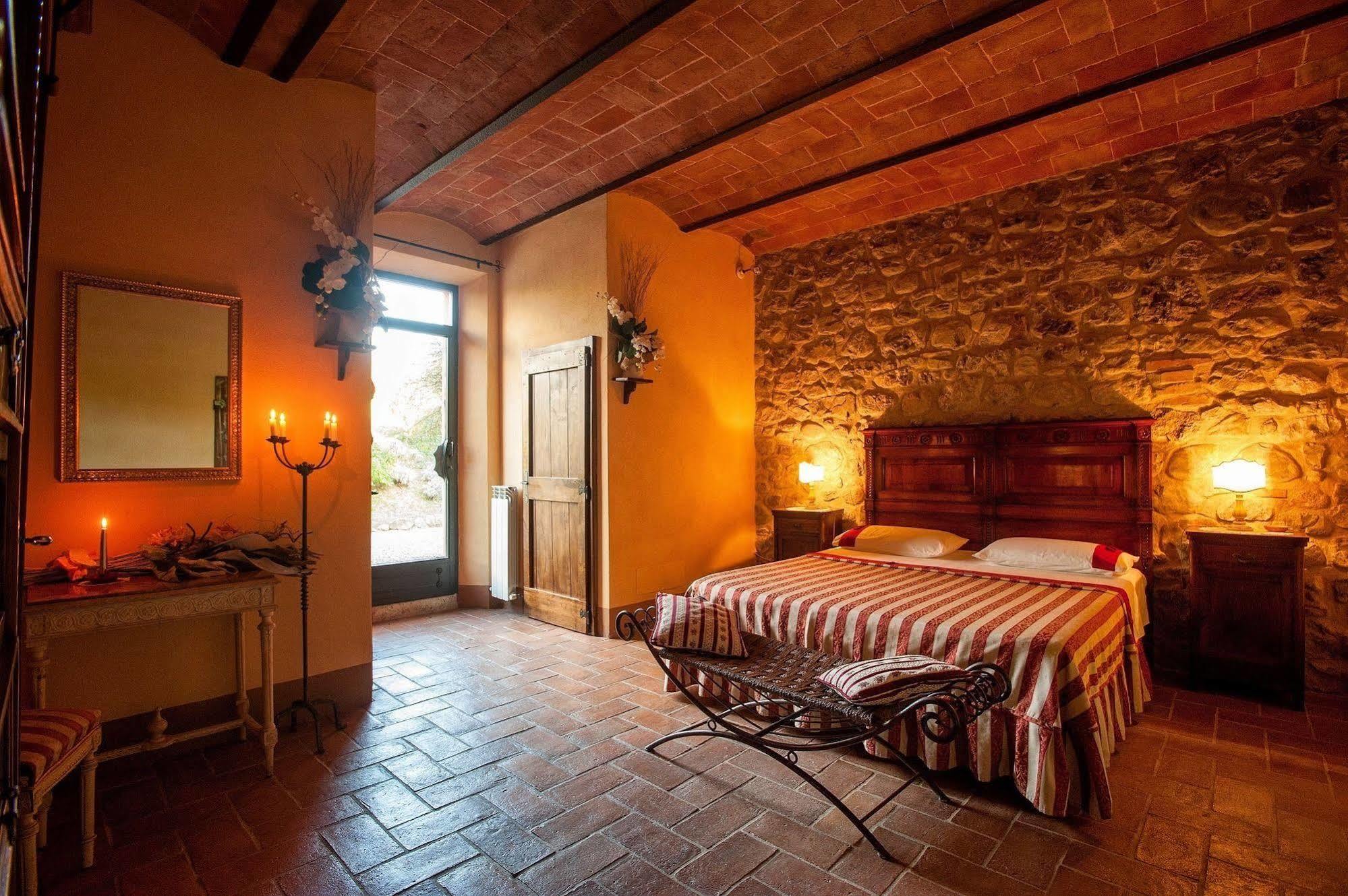 Sant'Alberto Campiglia d'Orcia Luaran gambar